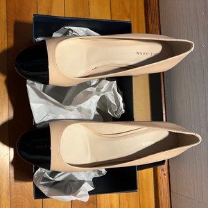 Never been worn Cole Haan Classic tan leather pump with black patent toe cap, 9B
